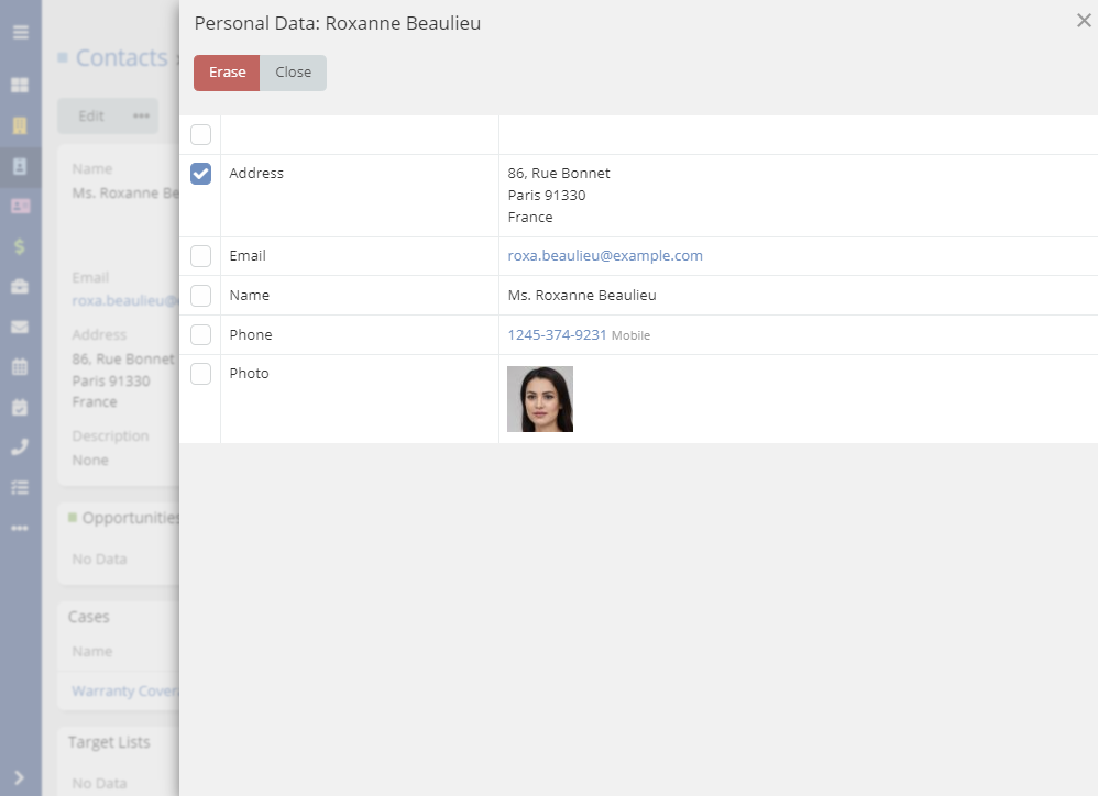 Image illustrating the steps to remove personal data within a CRM interface